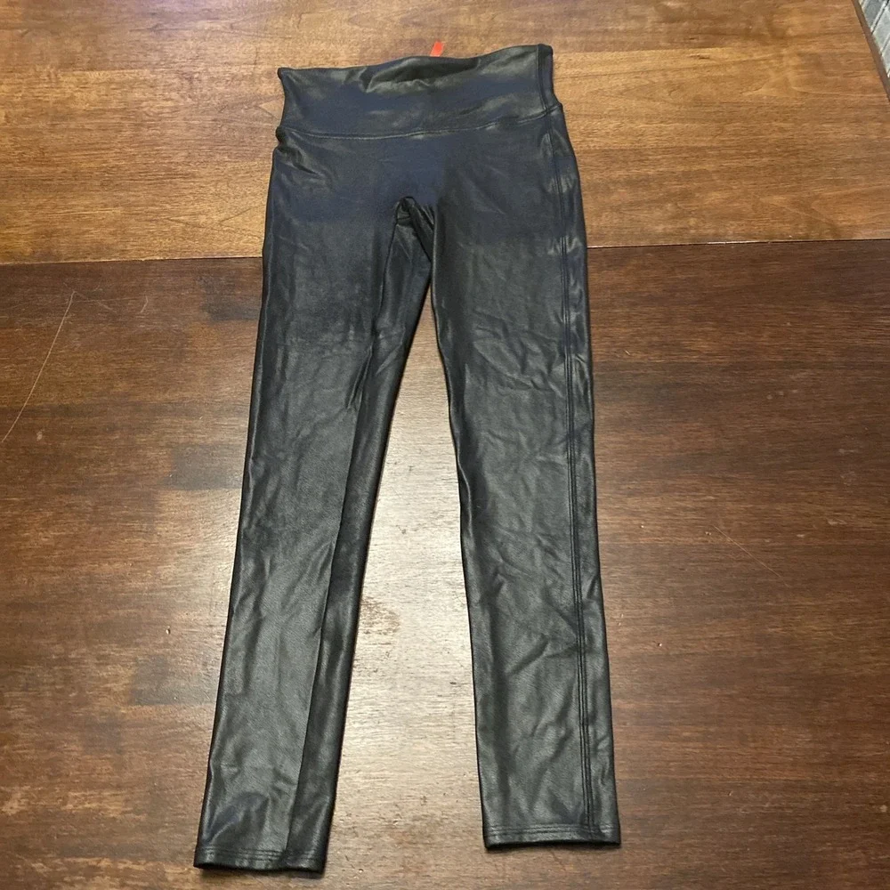 SPANX Leggings Women's Size M Faux Leather Moto in Black